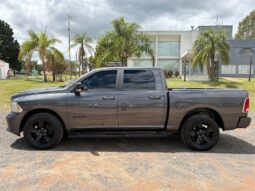 RAM 1500 5.7 V8 Laramie 4×4 AT