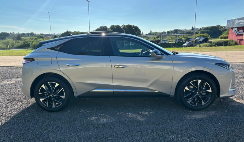 
								DS 4 Crossback Etoile / DS 4 Crossback Hibrido completo									