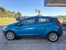 
										FORD Fiesta 1.6L SE PLUS completo									