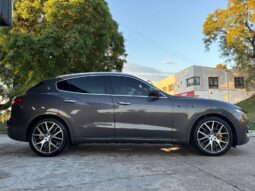 
										MASERATI Levante completo									