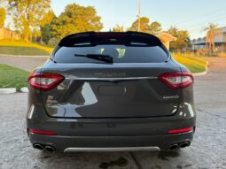 
										MASERATI Levante completo									