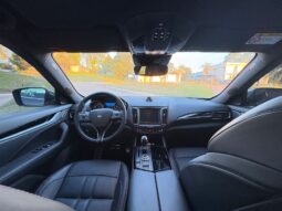 
										MASERATI Levante completo									