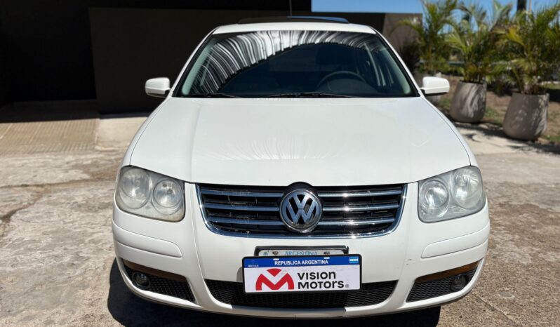
								VOLKSWAGEN Bora 2.0 completo									