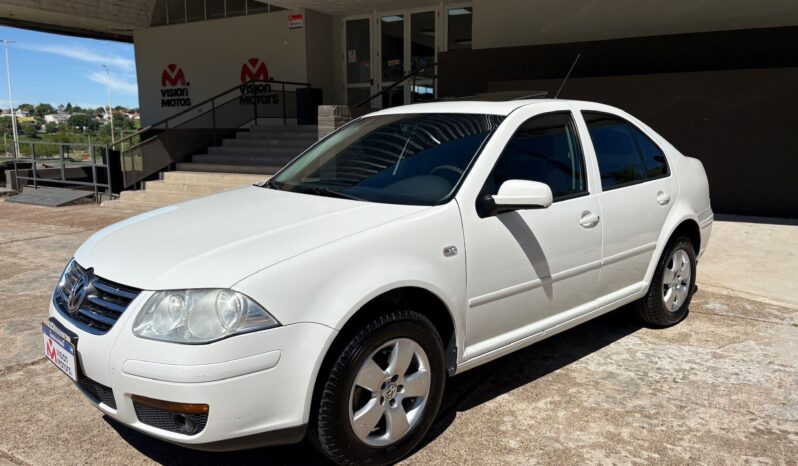 
								VOLKSWAGEN Bora 2.0 completo									