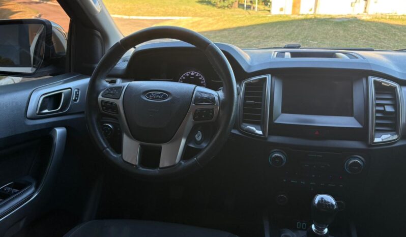 
								FORD Ranger 3.2 XLT 4×4 MT completo									