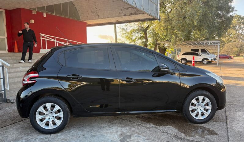 
								PEUGEOT 208 Active 1.5 completo									