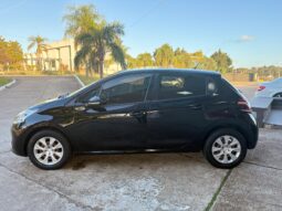 
										PEUGEOT 208 Active 1.5 completo									