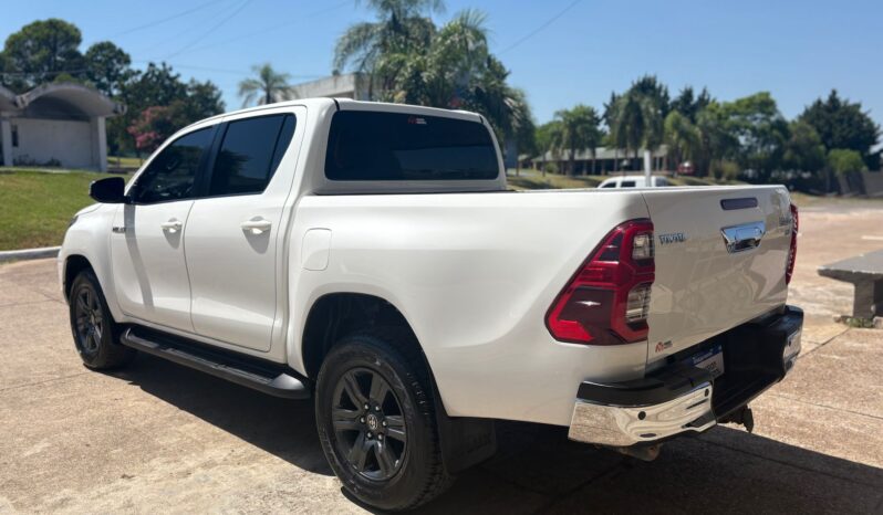 
								TOYOTA Hilux 4×2 SRV 2.8 TDI AT completo									