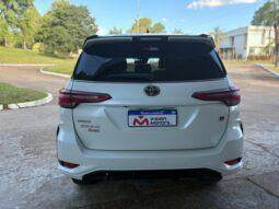 
										TOYOTA SW4 4X4 GR-S 2.8 TDI AT completo									