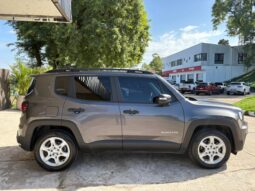 
										JEEP Renegade 1.8L Sport MT completo									