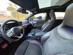
										MERCEDES BENZ A250 AMG-LINE completo									