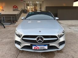 
										MERCEDES BENZ A250 AMG-LINE completo									