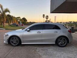 
										MERCEDES BENZ A250 AMG-LINE completo									