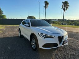 
										ALFA ROMEO Stelvio 200CV Distinctive completo									