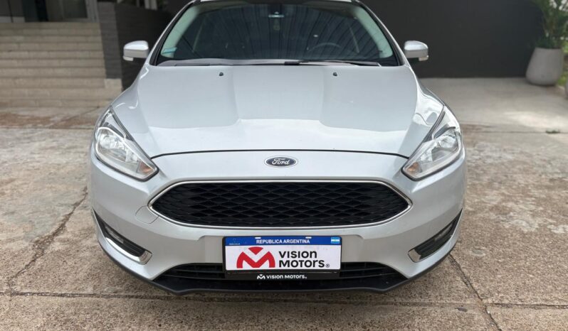 
								FORD Focus 2.0 SE MT 4p completo									