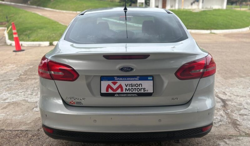 
								FORD Focus 2.0 SE MT 4p completo									