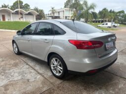 
										FORD Focus 2.0 SE MT 4p completo									
