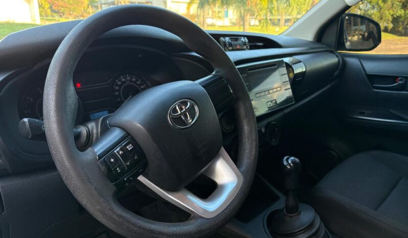 
								TOYOTA Hilux 4×2 DX 2.4 TDI MT completo									