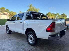 TOYOTA Hilux 4×2 DX 2.4 TDI MT