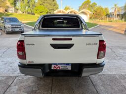 
										TOYOTA Hilux 4×2 DX 2.4 TDI MT completo									