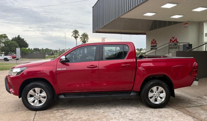 
								TOYOTA Hilux 4×2 SRV Pack 2.8 TDI MT completo									
