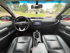 TOYOTA Hilux 4×2 SRV Pack 2.8 TDI MT