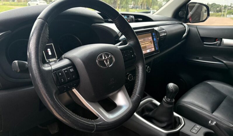 
								TOYOTA Hilux 4×2 SRV Pack 2.8 TDI MT completo									