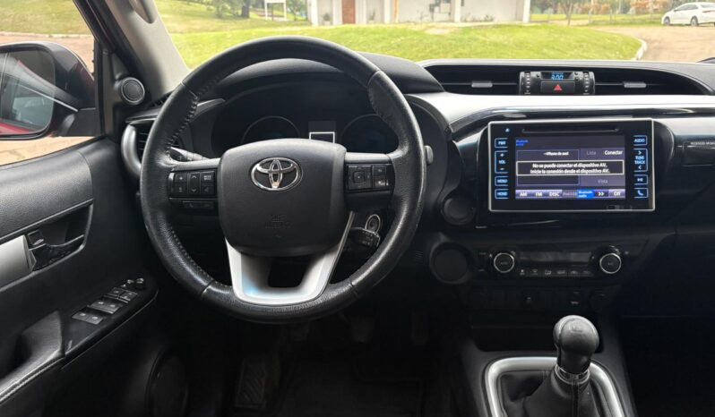 
								TOYOTA Hilux 4×2 SRV Pack 2.8 TDI MT completo									