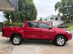 
										TOYOTA Hilux 4×2 SRV Pack 2.8 TDI MT completo									
