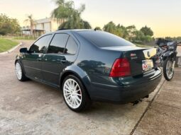 VOLKSWAGEN Bora 2.5 con MOTOR VENTO