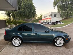 VOLKSWAGEN Bora 2.5 con MOTOR VENTO