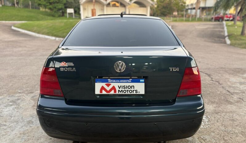 
								VOLKSWAGEN Bora 2.5 con MOTOR VENTO completo									