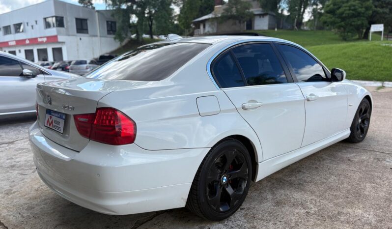 
								BMW 325I Executive completo									
