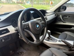 
										BMW 325I Executive completo									