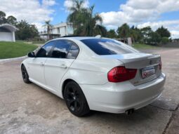 
										BMW 325I Executive completo									