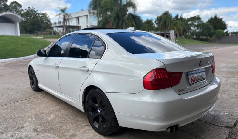 
								BMW 325I Executive completo									