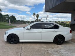 
										BMW 325I Executive completo									