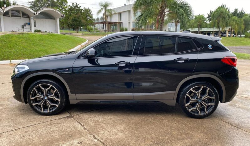 
								BMW X2 20i M Sport completo									