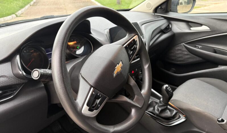 
								CHEVROLET Onix plus 1.2 LT completo									