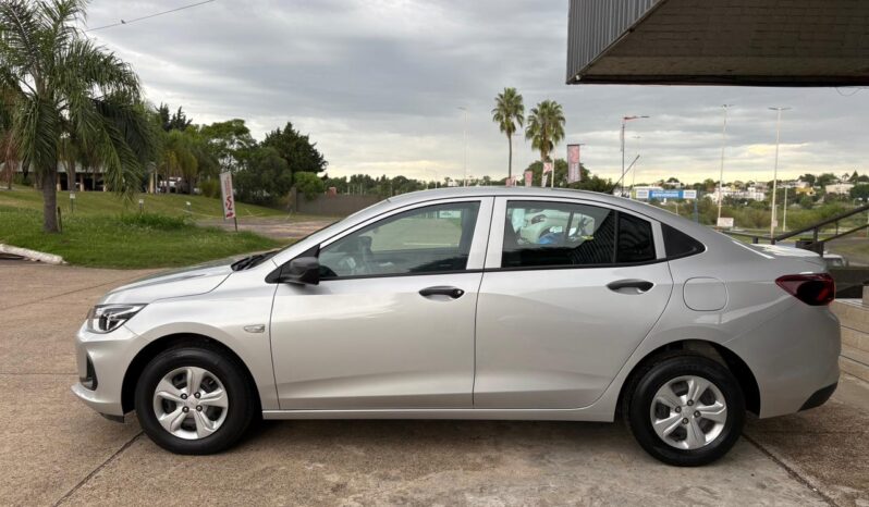 
								CHEVROLET Onix plus 1.2 LT completo									