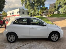 
										NISSAN March Sense Pure Drive completo									