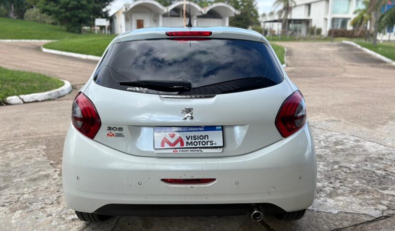 
								PEUGEOT 208 Allure 1.6 completo									