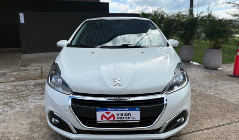 
								PEUGEOT 208 Allure 1.6 completo									