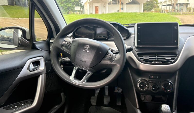 
								PEUGEOT 208 Allure 1.6 completo									