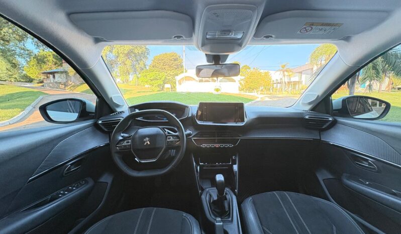 
								PEUGEOT 208 Allure 1.6 completo									