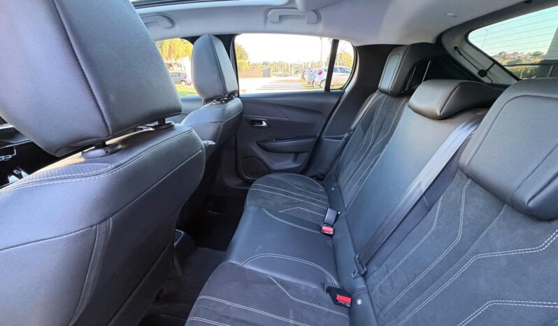 
								PEUGEOT 208 Allure 1.6 completo									