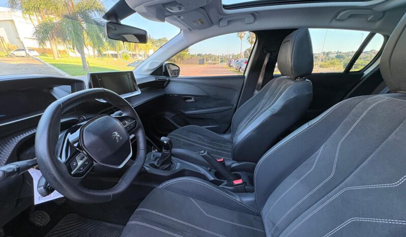 
								PEUGEOT 208 Allure 1.6 completo									