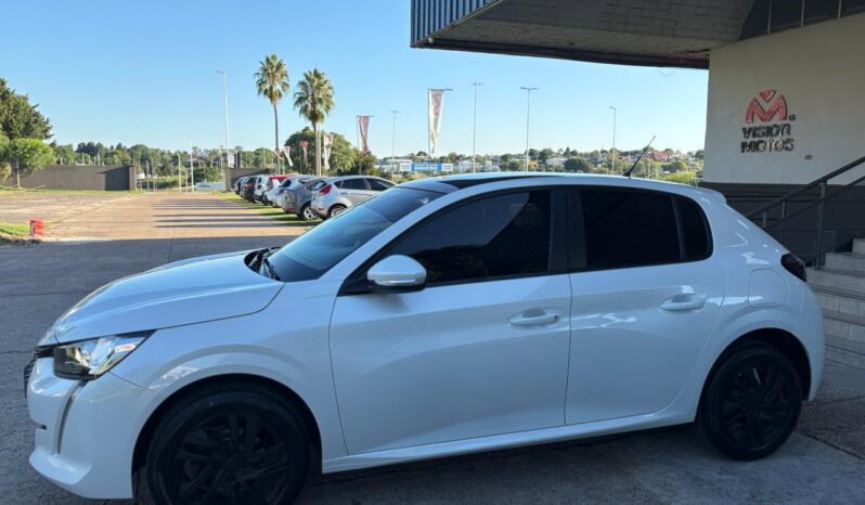 
								PEUGEOT 208 Allure 1.6 completo									