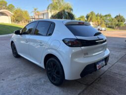 
										PEUGEOT 208 Allure 1.6 completo									