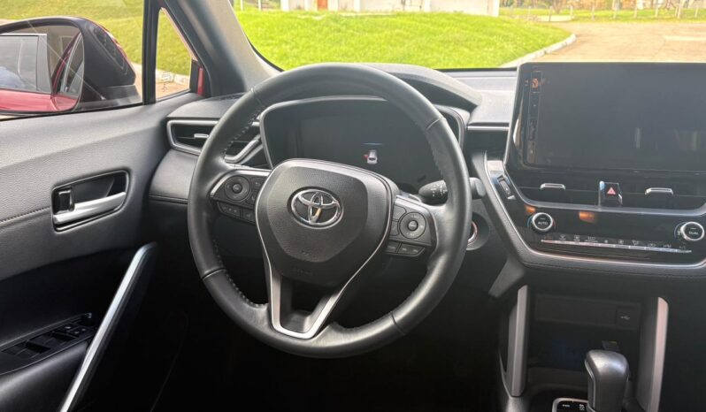 
								TOYOTA Corolla Cross SEG 2.0 ECVT completo									